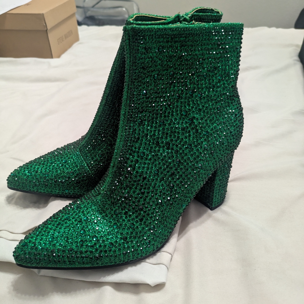 Forever 21 Emerald Green Rhinestone Heeled Ankle Boots - Picture 3 of 3